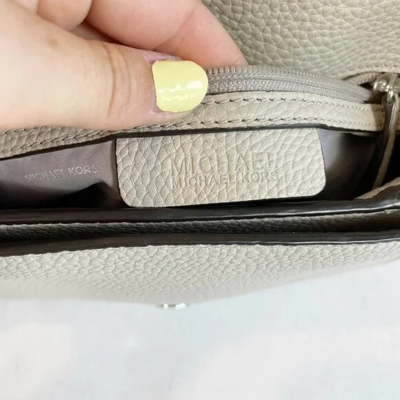 Michael Kors Women Maxine Crossbody Saddle Purse‎ Gray S Leather Buckle Magnetic - Picture 6 of 11